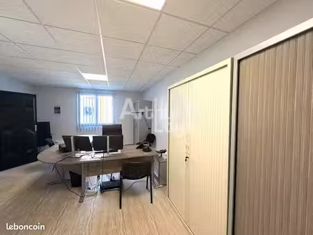 bureaux 73 m² poitiers