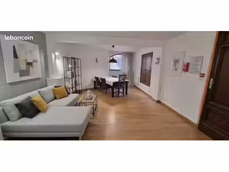 maison 10 pièces 187 m²