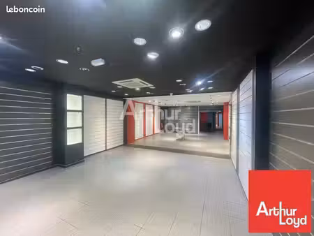 local commercial 160 m² la roche sur yon