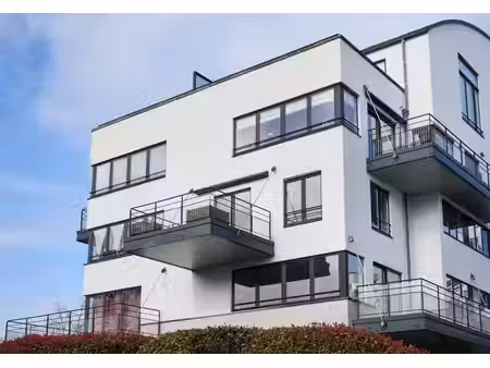 appartement 2 ch. avec terrasse  1 parking  2 caves