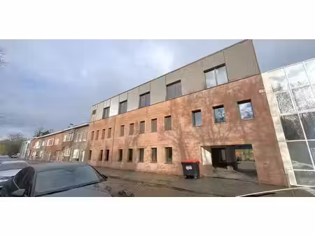 bureau à louer à wilrijk pour € 4.500