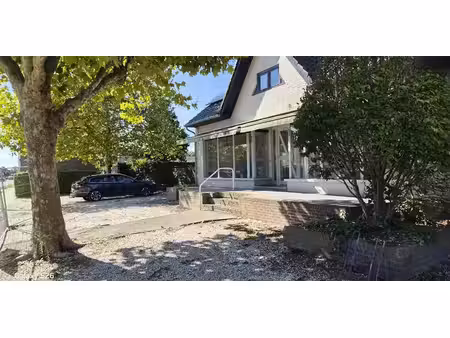 petit magasin à louer à mechelen-aan-de-maas pour € 1.250