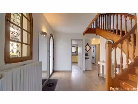 maison familiale à vendre à croissy beaubourg seine-et-marne ile-de-france - 5 chambres -.