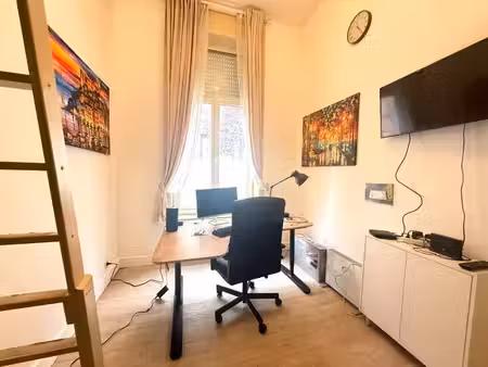 quartier européen - bureau meublé +/- 20m²