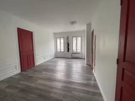 location appartement 2 pièces à lisieux (14100) : à louer 2 pièces / 39m² lisieux