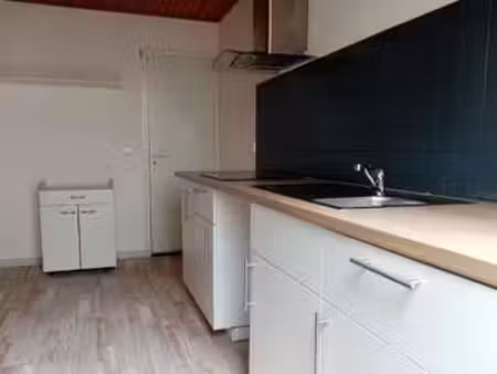 location maison à la réole (33190) : à louer / 80m² la réole