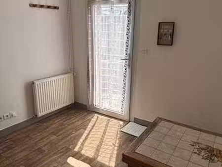 location appartement 2 pièces à forges-les-eaux (76440) : à louer 2 pièces / 28m² forges-l