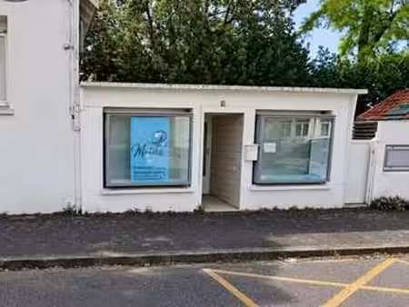 location bureaux et commerces à saint-sébastien-sur-loire douet (44230) : à louer / 30m² s