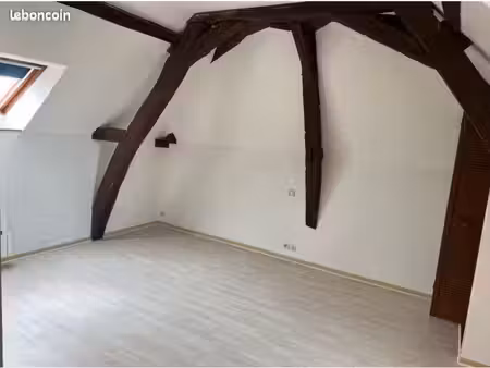t1 juste rénové- 25m2- sablé sur sarthe