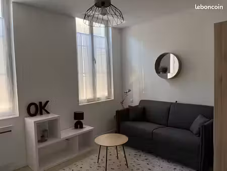 studio rénové et meublé