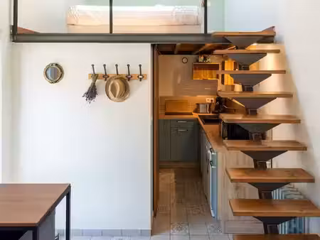 studio duplex totalement indépendant - etudiant - clim parking piscine