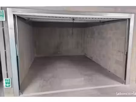 grand garage 17m2