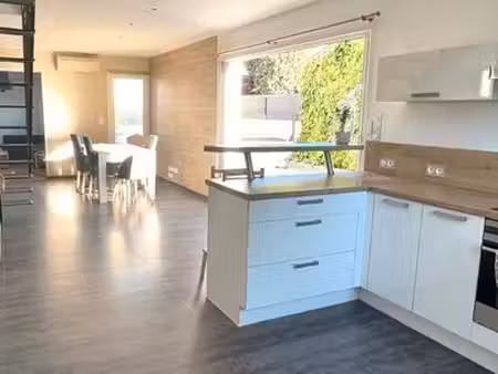 maison meublée 121 m² avec piscine