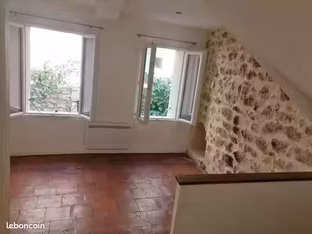 très jolie petite maison