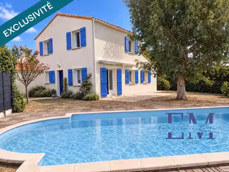maison avec piscine a proximite des commerces  8 kms plages