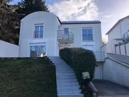 maison 5 pièces 144 m2 bry sur marne
