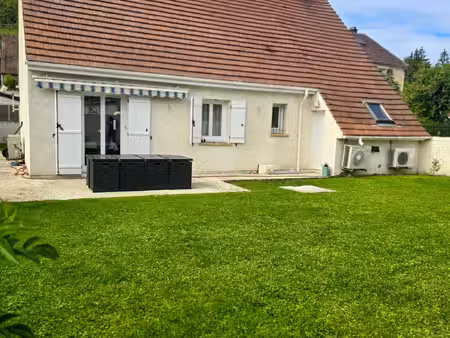 belle maison familiale avec deux chambres au rez de chaussée