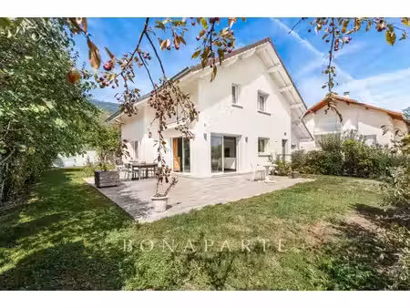 thoiry | villa t5 de 133m² | un ecrin de verdure aux portes de geneve