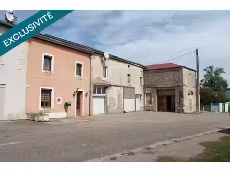 maison habitable de suite  avec jardin verger  garage pourtrois voitures et une grange de 