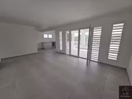 t3 neuf avec garage vue mer résidence intimiste
