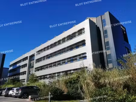 location bureaux cesson sevigne 35510 551m²