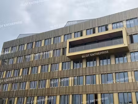 location bureaux cesson sevigne 35510 609m²
