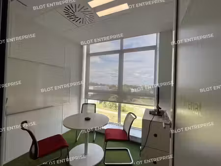 location bureaux cesson sevigne 35510 816m²