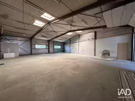 location 390 m²