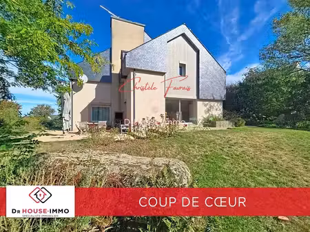 maison d'architecte de 208m2 avec espace indépendant et parc arboré de 4 956m2
