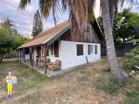 emplacement d'exception ! maison t4 sur terrain de 498 m2 à st gilles (grand fond) - réf. 