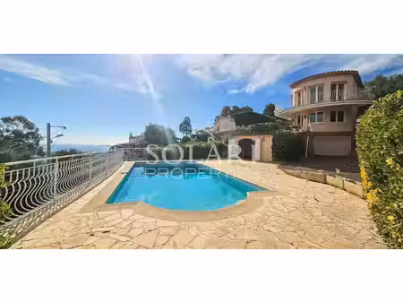 villa avec piscine en bord de mer mandelieu-la-napoule (06)
