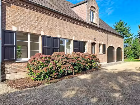 maison familiale de ± 275 m² – 6 chambres – grand jardin
