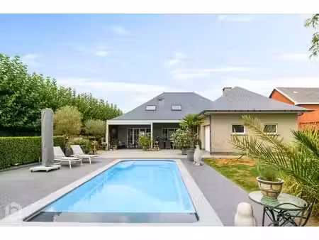 instapklare villa met 5 slpkrs en zwembad op een perceel ...