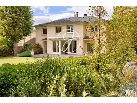 croissy - vieux croissy - maison - 4 chambres - 199m² - terrain de 1639m²
