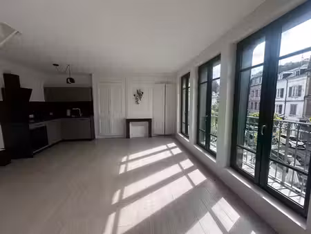 appartement 3 pièces - 64 m²