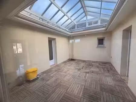 maison de plain-pied de 139.46 m2  grande pièce de vie et 3 chambres