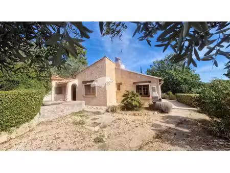 lorgues maison 4 pièces 2/3 chambres avec garage et terrain en position dominante à...