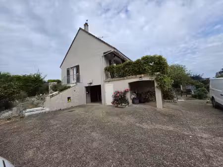 maison 6 pièces de 165m2 sur un terrain de 1453m2