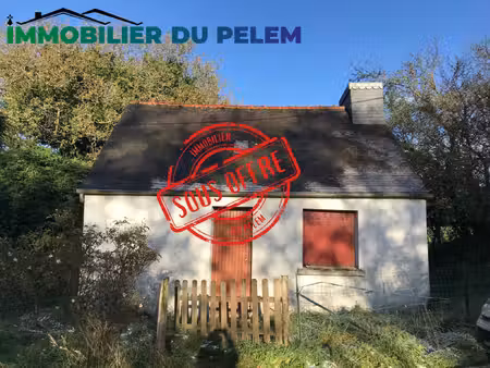 la petite maison dans la prairie (25m2) + 7 403 m2 de terrains