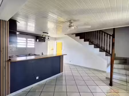 location maison 5 pièces 91 m² à saint-pierre (97410)