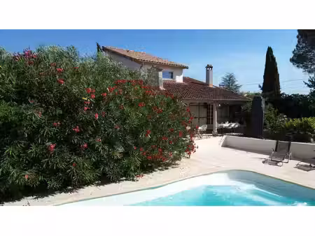 sud ardèche maison rénovée avec piscine  proche barjac