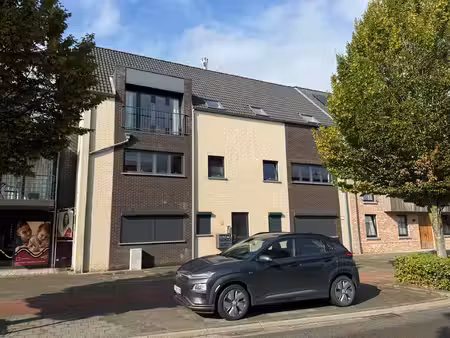 appartement te koop in sint-job-in-'t-goor met 2 slaapkamers