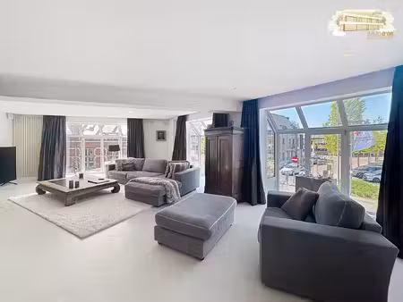 stijlvolle duplex met 3 slaapkamers & zonovergoten terras