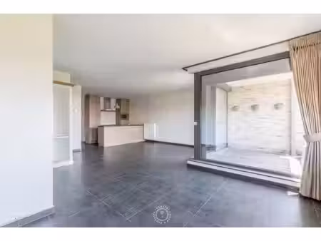 appartement te koop in lokeren met 2 slaapkamers