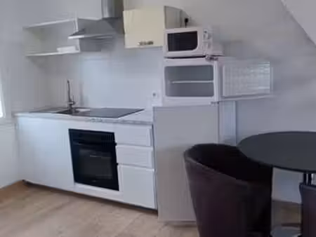location appartement 2 pièces meublé à plomodiern (29550) : à louer 2 pièces meublé / 29m²