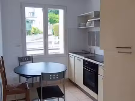 location appartement 2 pièces meublé à plomodiern (29550) : à louer 2 pièces meublé / 40m²