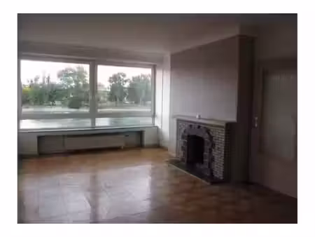 appartement à vendre à quai de rome 10 glain (vbe67645)