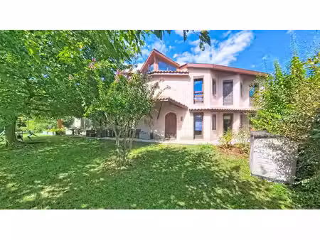 maison 12 pièces - 260 m²