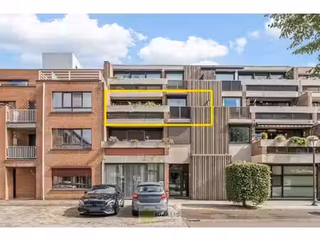 idealis vastgoed – centraal  doch zeer rustig gelegen 3-slpkmr appartement in het centrum 