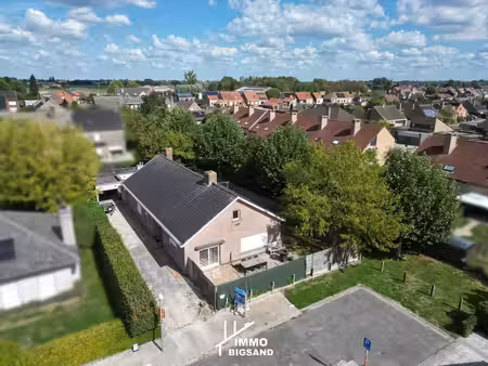 ruime villa te koop in doodlopende straat